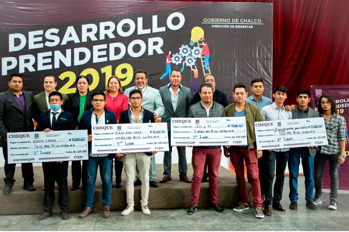 Boletín 111.- Gobierno de Chalco entrega premio al Desarrollo Emprendedor
