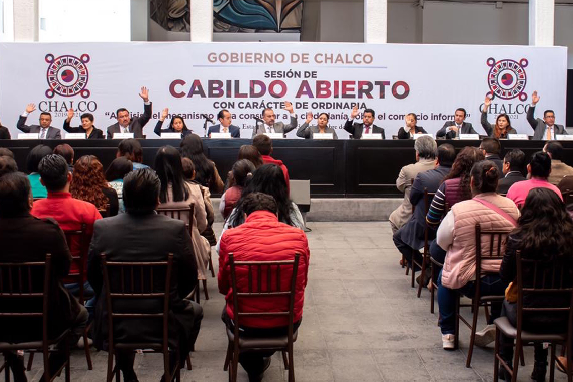 Boletín 135.-Gobierno de Chalco analiza mecanismo de consulta ciudadana para ordenamiento del comercio informal 
