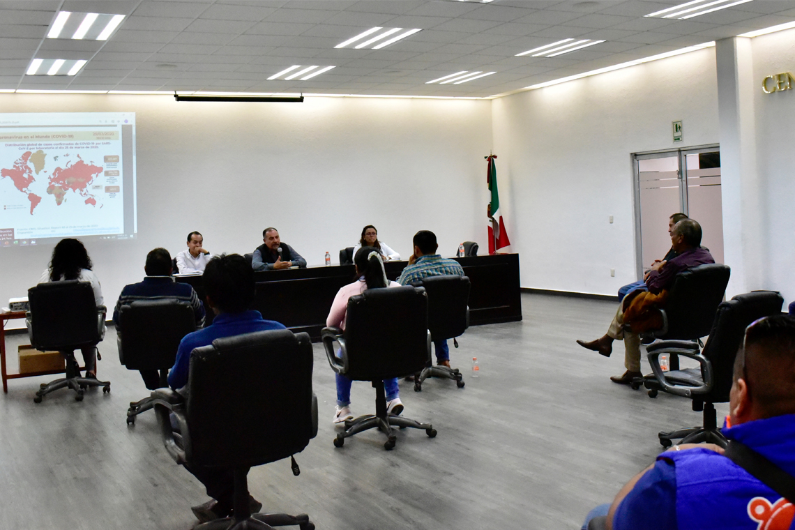 Boletín 156.-Miguel Gutiérrez se reúne con líderes de comercio semifijo para tomar acciones ante la contingencia por el  COVID-19