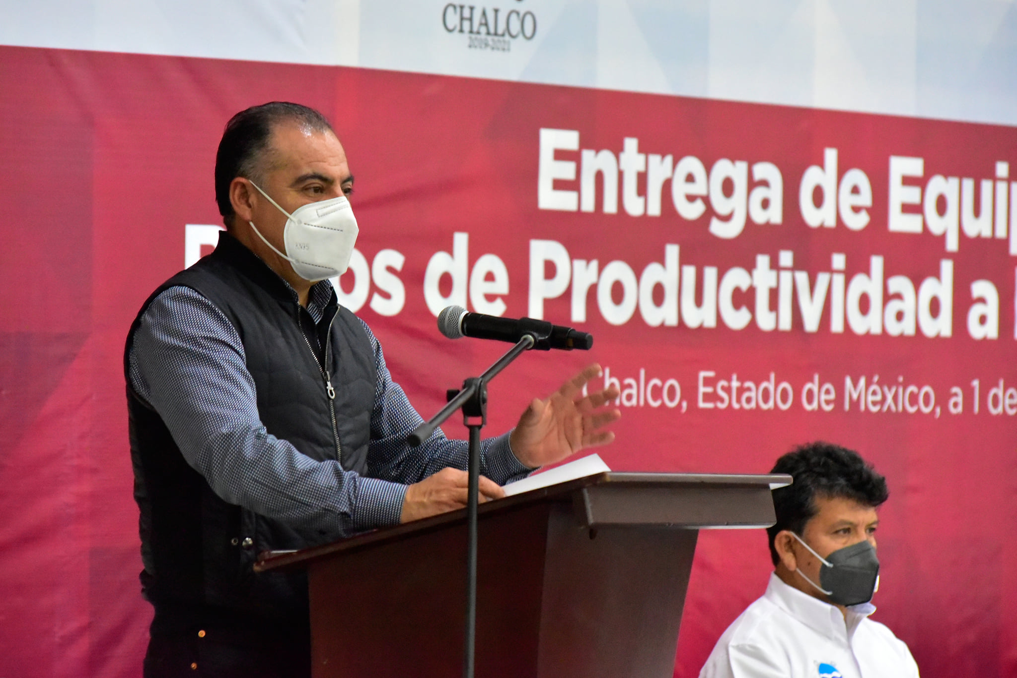Boletín 199.-Miguel Gutiérrez entrega 4 vehículos operativos y bonos de productividad a personal de ODAPAS Chalco