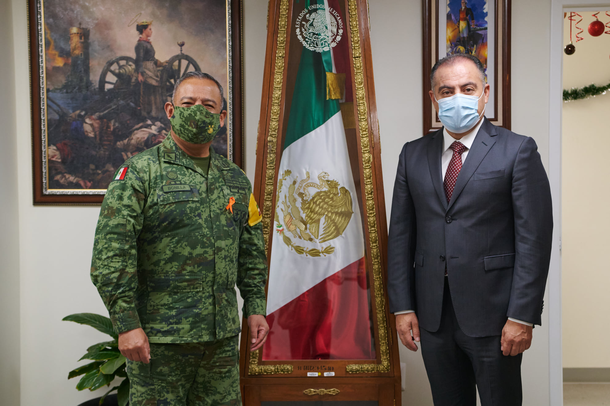 Boletín 202.- Miguel Gutiérrez firma convenio con SEDENA para una base de la Guardia Nacional