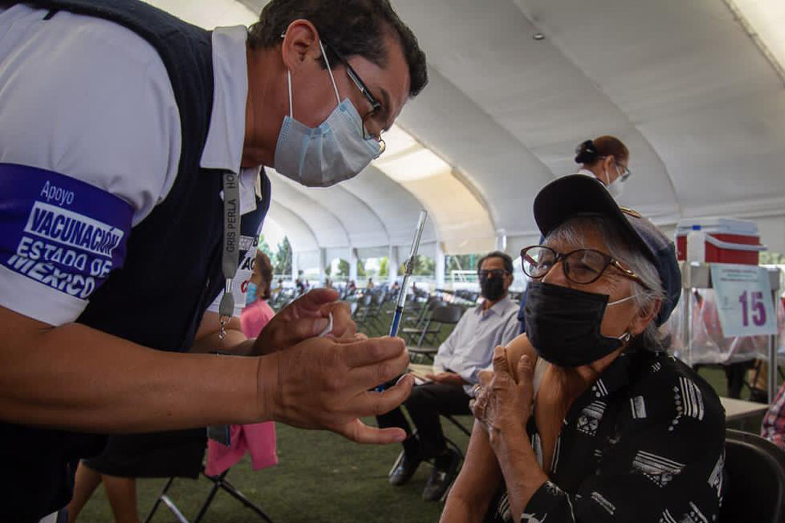 Boletín 234.-Gobierno de Chalco cierra su primer día de vacunación con 11 mil 650 dosis aplicadas