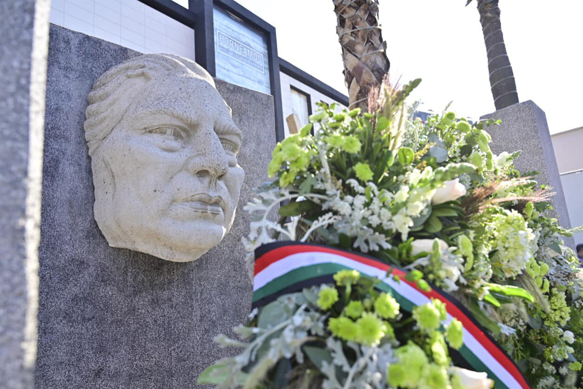 Boletín 038.- Gobierno de Chalco conmemora el 216 Aniversario del Natalicio de Benito Juárez García