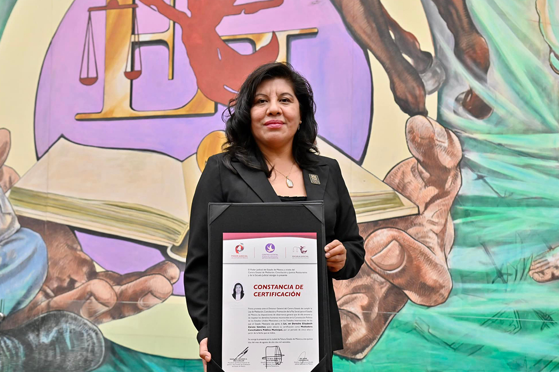 Boletín 084.- Chalco, único municipio del Estado de México en recibir la Certificación de sus 4 oficiales calificadores