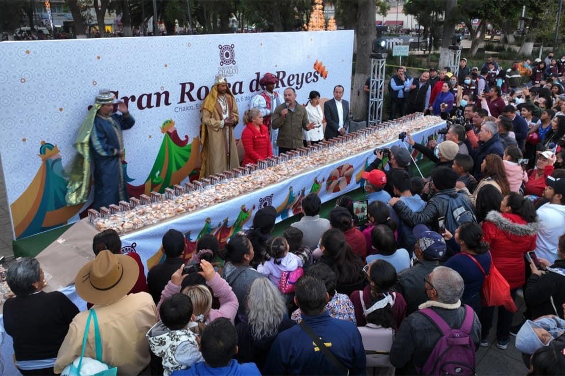Boletín 137.- Miguel Gutiérrez celebra el Día de Reyes con rosca para más de 5 mil personas