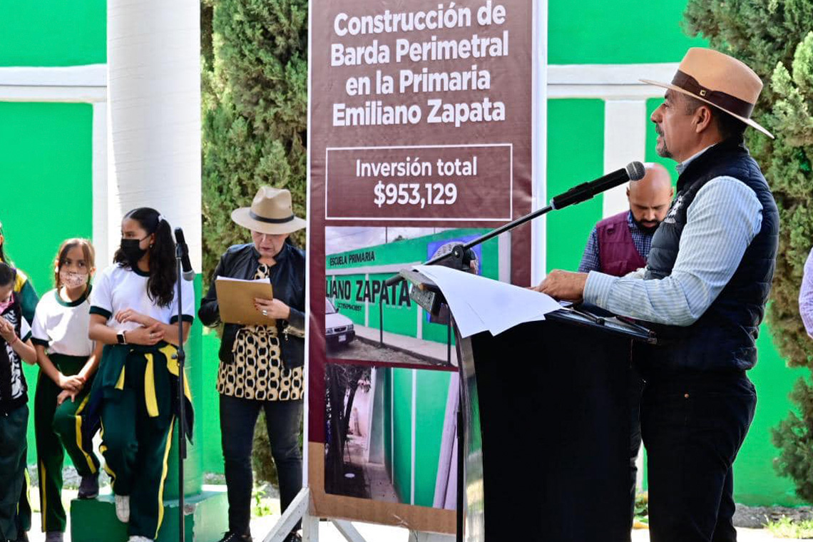 Boletín 220.- Miguel Gutiérrez entrega obras educativas en Emiliano Zapata y Nueva San Miguel