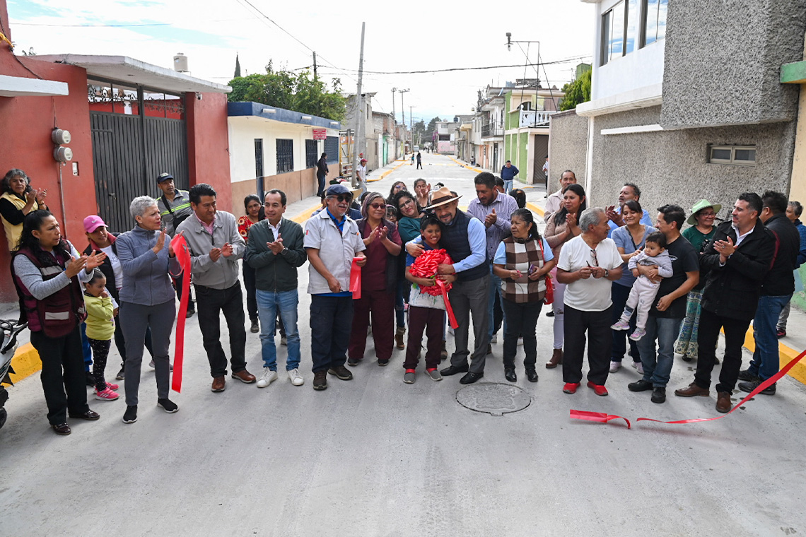 Boletín 245.- Miguel Gutiérrez entrega pavimentación en San Marcos Huixtoco