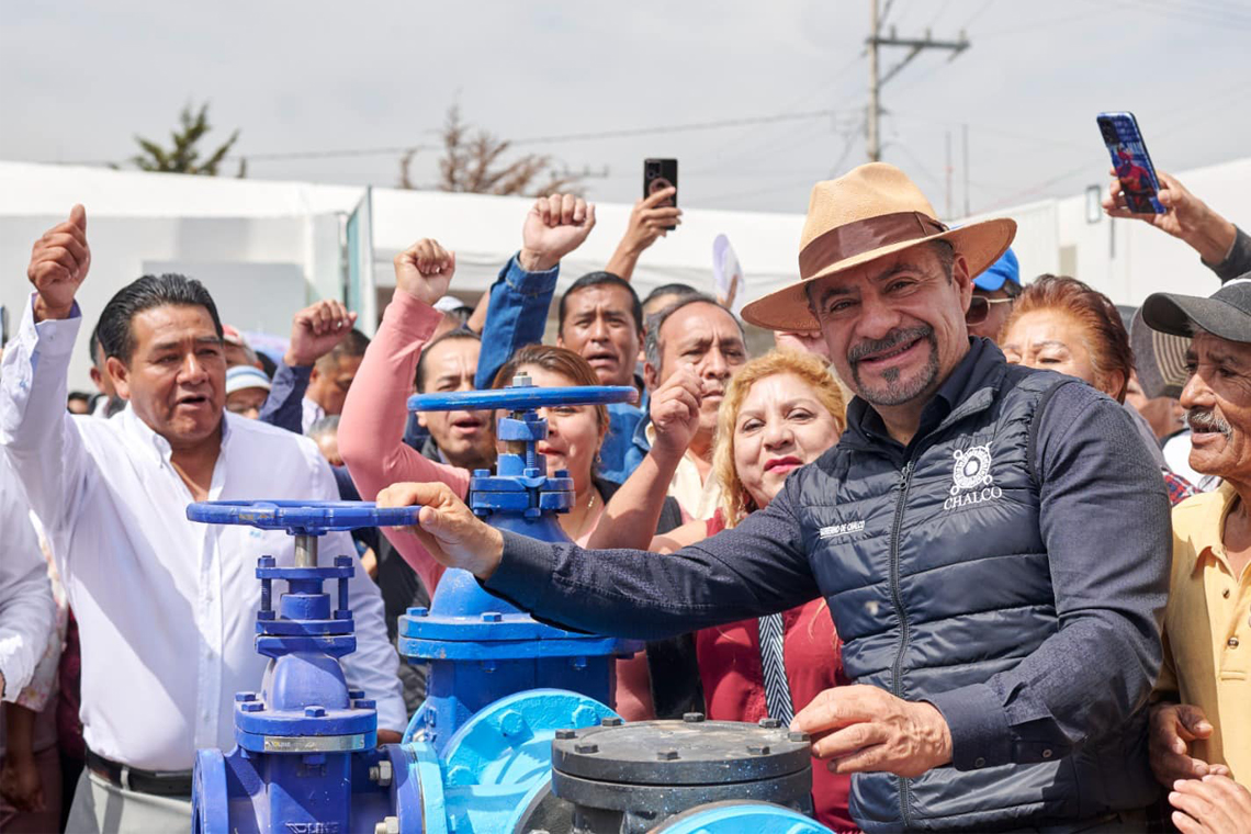 Boletín 263.- Miguel Gutiérrez entrega un pozo equipado en Tezompa