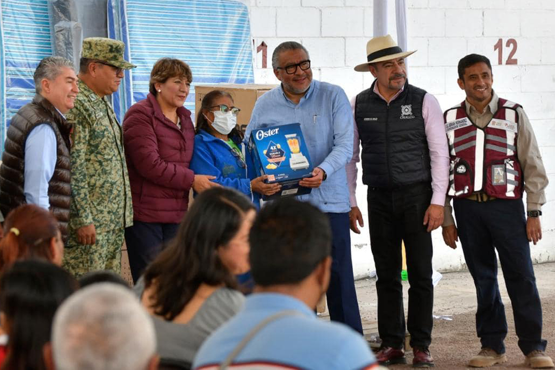 Boletín 323.- Inicia reparto de enseres para afectados por las lluvias en Chalco