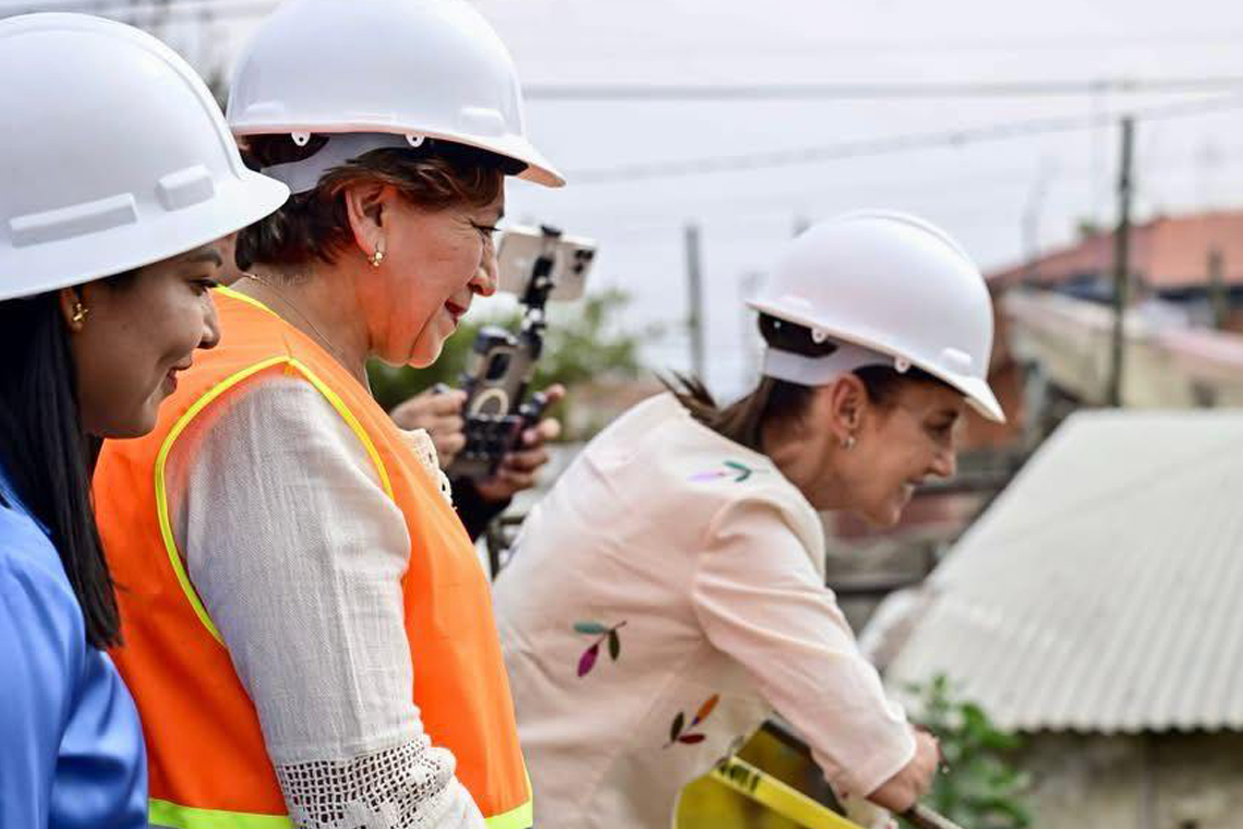 Boletín 042.- Claudia Sheinbaum supervisa Colector Tejones en Chalco
