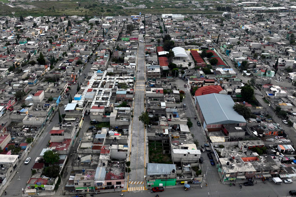 Boletín 095.- Abigail Sánchez entrega pavimentación en Jardines de Chalco