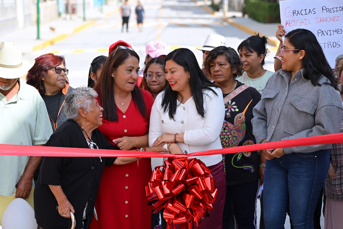 Boletín 097.- Abigail Sánchez entrega pavimentación en Nueva San Isidro